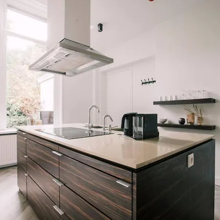 Stadsvilla Luxe 5 Sterren Appartement, Wilhelmina * Tilburg