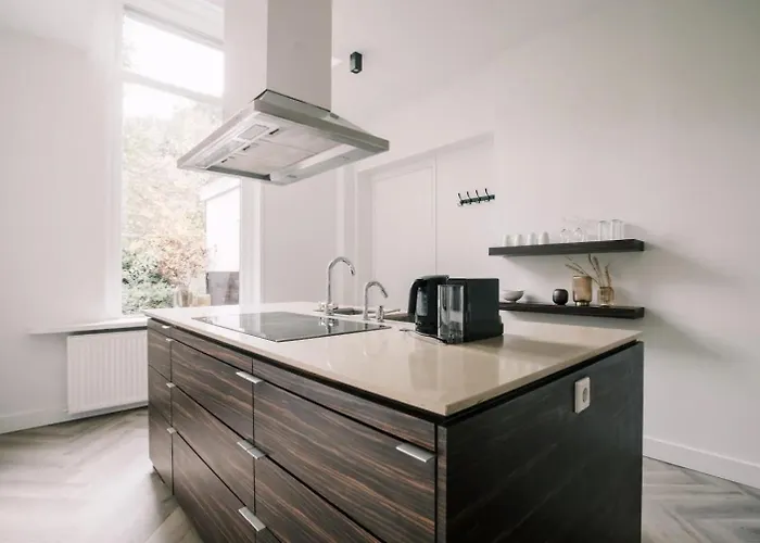 Stylish Center * Τίλμπουργκ